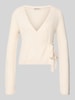 REVIEW Gebreid vest in wikkeloptiek Offwhite gemêleerd