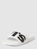 Levi’s® Acc. Slides mit Label-Print Modell 'JUNE' Weiß