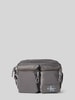 CK Calvin Klein Camera Bag mit Label-Detail Graphit