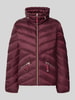 Christian Berg Woman Selection Steppjacke mit Stehkragen und Reißverschlusstaschen Pflaume
