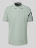 Christian Berg Men Poloshirt mit Label-Stitching Oliv