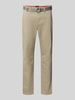MCNEAL Slim Fit Chino mit Gürtel Lind