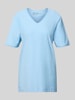 MCNEAL T-Shirt mit V-Ausschnitt und Rollsaum Sky
