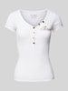 Guess T-Shirt mit Label-Print Modell 'HENLEY' Weiss