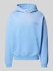 REVIEW Hoodie mit Label-Print Hellblau