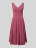 TROYDEN COLLECTION Knielange cocktailjurk van Chiffon met V-hals Oudroze