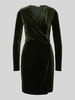 mbyM Sukienka o długości do kolan z dekoltem w serek model ‘MADENA’ Ciemnozielony