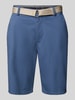 Christian Berg Men Regular Fit Bermudas mit Gürtel Ocean