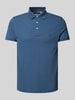 Tommy Hilfiger Slim Fit Poloshirt mit Logo-Stitching Jeansblau