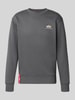 Alpha Industries Bluza z detalami z logo Ciemnoszary