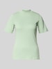 Christian Berg Woman T-Shirt mit geripptem Stehkragen Lind