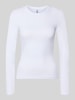 PIECES Slim Fit Langarmshirt mit Rundhals-Ausschnitt Modell 'LULA' Weiss