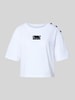 ARMANI EXCHANGE T-Shirt mit Label-Print und Zierknöpfen Weiss