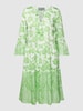 White Label Knielanges Kleid mit floralem Muster Grün