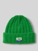 American Vintage Strickmütze mit Label-Patch Modell 'VITOW' Neon Gruen