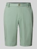 Christian Berg Men Regular Fit Bermudas mit Gürtel Grass