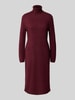 s.Oliver RED LABEL Slim Fit Strickkleid aus Viskose-Mix Bordeaux