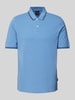 bugatti Regular Fit Poloshirt mit Label-Detail Blau