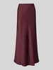 Neo Noir Midirok van satijn met elastische band, model 'URA' Bordeaux