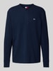 Tommy Jeans Regular Fit Longsleeve mit Logo-Stitching Modell 'HENLEY' Marine