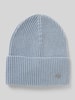 CK Calvin Klein Beanie aus Wolle-Kaschmir-Mix mit Label-Applikation Hellblau