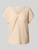 Christian Berg Woman Relaxed Fit T-Shirt mit V-Ausschnitt und Zierfalte Sand