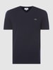 Lacoste T-shirt o kroju Regular Fit z dekoltem w serek Granatowy