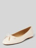 MICHAEL Michael Kors Ballerina's met applicatie, model 'NORI' Offwhite