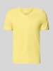 MCNEAL T-Shirt mit V-Ausschnitt und Rollsaum Senf