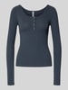 Pieces Slim fit shirt met lange mouwen van katoenmix, model 'KITTE' Donkerblauw