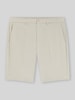 BOSS Green Slim Fit Chinoshorts mit Bügelfalten Beige