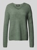 Only Regular Fit Strickpullover mit V-Ausschnitt Modell 'CAMILLA' Schilf