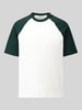 ONLY & SONS t-shirt o kroju relaxed fit z czystej bawełny model 'HEATON' Złamany biały