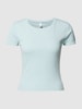 QS Cropped T-Shirt in Ripp-Optik Hellblau