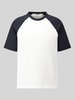 ONLY & SONS t-shirt o kroju relaxed fit z czystej bawełny model 'HEATON' Złamany biały