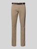 Lindbergh Regular Fit Chino mit Gürtel Sand