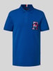 Tommy Hilfiger Regular fit poloshirt met labelbadge Koningsblauw