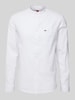 Tommy Jeans Freizeithemd in unifarbenem Design mit Label-Stitching Weiss