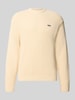 REVIEW Regular Fit Strickpullover aus Baumwoll-Mix mit Label-Patch Ecru