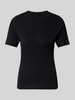Christian Berg Woman T-Shirt mit geripptem Stehkragen Black