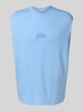 REVIEW Tanktop mit Label-Print Hellblau