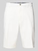 bugatti Regular fit korte chino met ceintuurlussen, model 'Flat' Wit