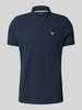 Barbour Slim Fit Poloshirt mit Label-Stitching Marine