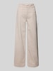 Christian Berg Woman Flared Cut Jeans mit Eingrifftaschen Beige