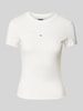 Tommy Jeans T-Shirt mit geripptem Rundhalsausschnitt Ecru