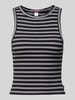 QS Korte tanktop met labeldetail Zwart