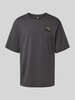 The North Face T-shirt z wyhaftowanym logo Antracytowy