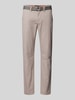 MCNEAL Slim Fit Stoffhose mit Gürtel Beige