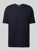 Drykorn T-shirt met geribde ronde hals, model 'THILO' Marineblauw