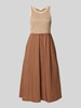 s.Oliver RED LABEL Tailliertes Freizeitkleid aus Baumwoll-Mix Mittelbraun